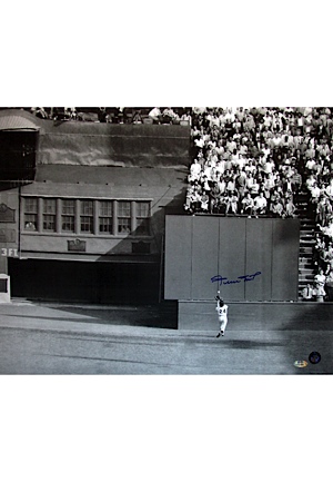 Willie Mays Autographed The Catch 16x20 (Say Hey! Holo)